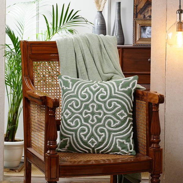 Tranquil Essence Alligator Reflect Embroidered 100% Cotton Peach Cushion Cover