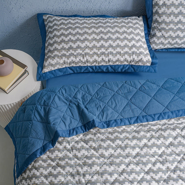 Whimsy Nature Twisty Melange Quilt/Quilted Bed Cover Blue