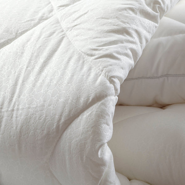 Pebble(Alovera / Micro Fiber) Embossed Fabric Winter Light Weight Super Soft & Plush Duvet Insert/Quilt