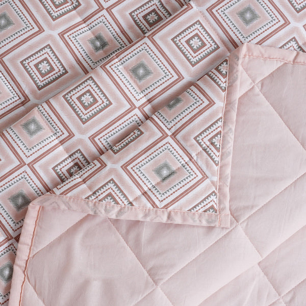 Sensory Bloom Jude 4 pcs Peach Quilt Set