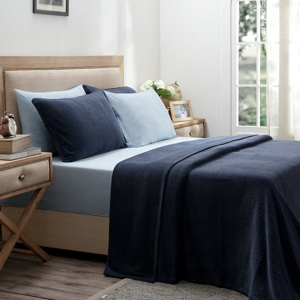 Blaize 100% Cotton Solid Weave Purple Bed Cover