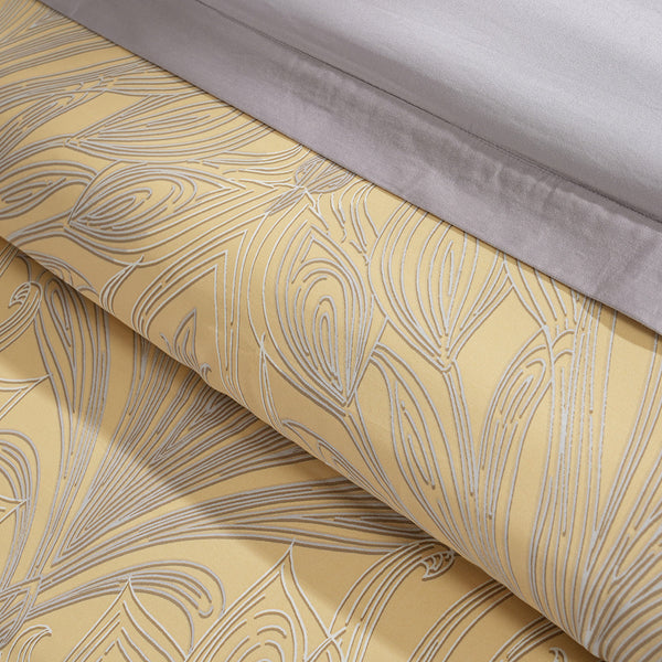 Classical Ornate Baroque Feathering Duvet Cover with Pillow Case Gold