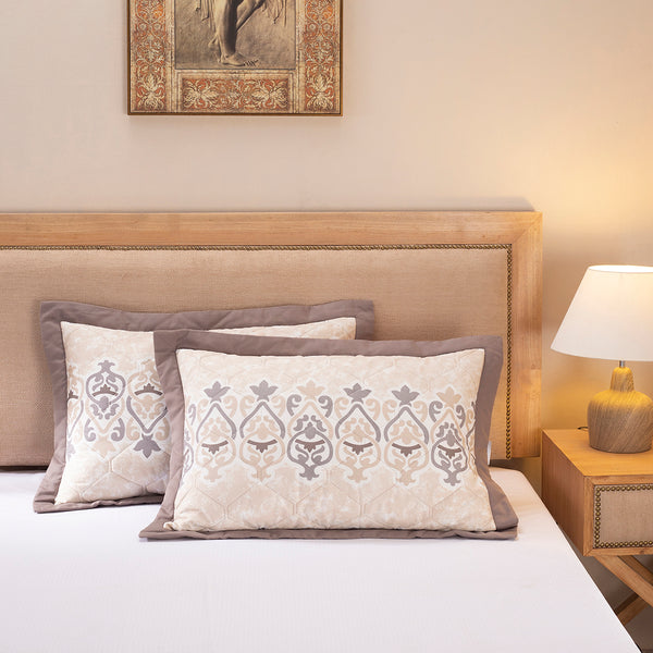 Nouveau Tradition Kaleen Global Red Pillow Sham Set