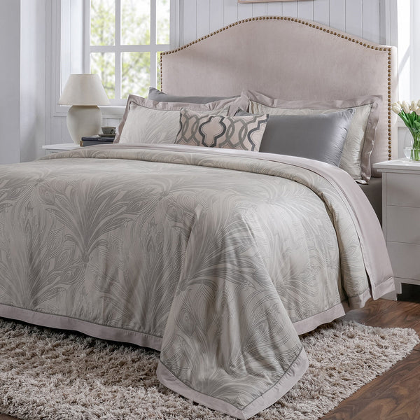 Classical Ornate Baroque Feathering 8pcs Duvet Cover Set Blue