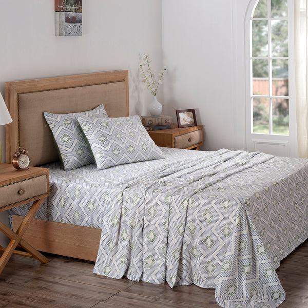 Global Atelier Demon Dash Printed 100% Cotton Peach Soft Bed Sheet with Pillow Case