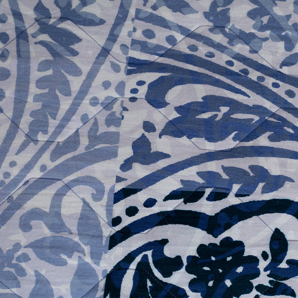 Folklore Transition Paisley Glitch Summer AC Quilt/Quilted Bed Cover/Comforter Blue