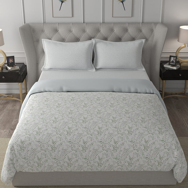 Hermosa Exotic Bouquet Foliage Neutral Quilt