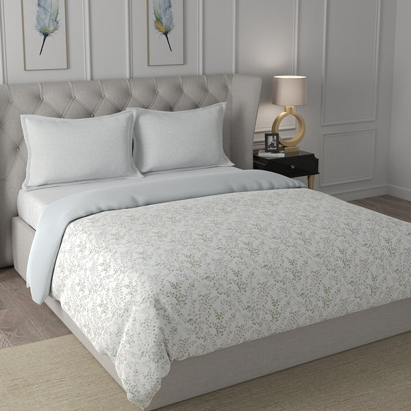 Hermosa Exotic Bouquet Foliage Purple Quilt