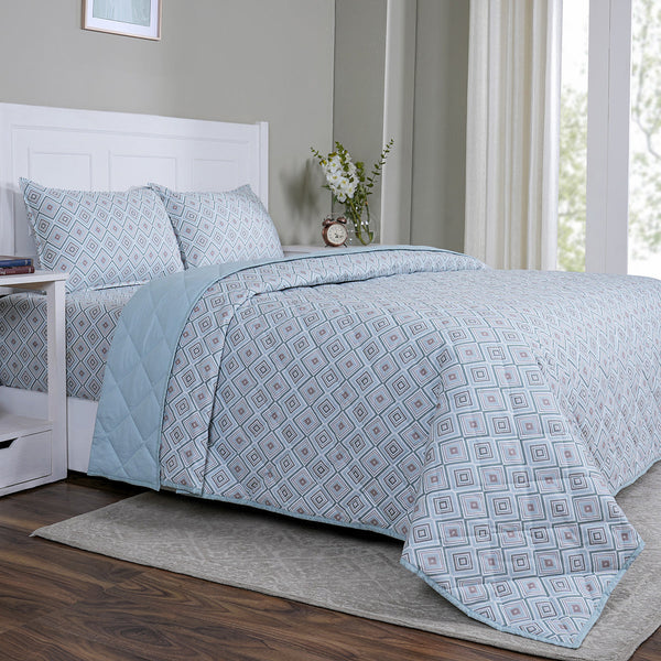 Hermosa Sensory Bloom Jude Quilt Peach