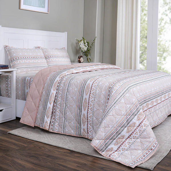 Hermosa Sensory Bloom Allegra Quilt Blue