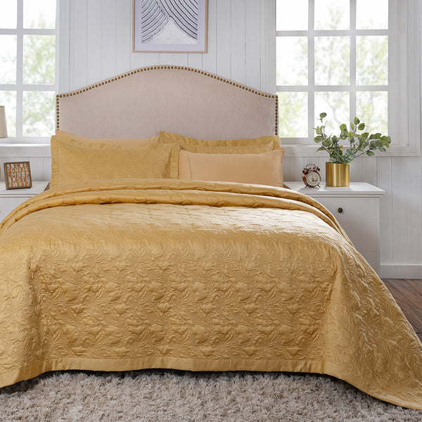 Classical Ornate Twirls & Swirls Quilt/Quilted Bed Cover Gold
