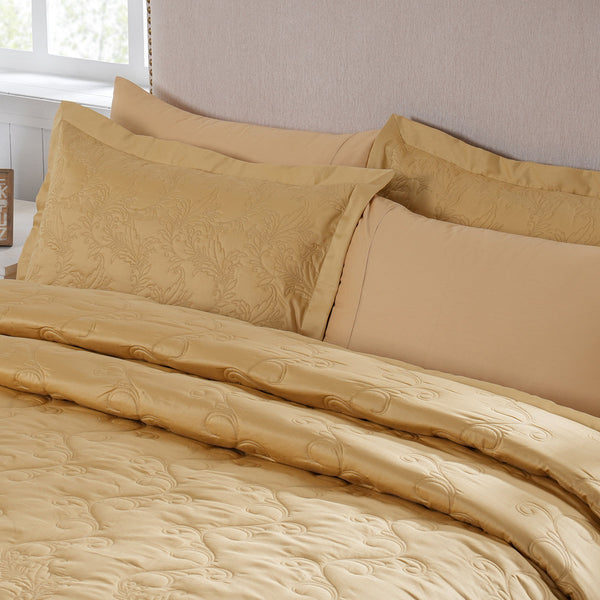 Classical Ornate Twirls & Swirls Quilt/Quilted Bed Cover Gold