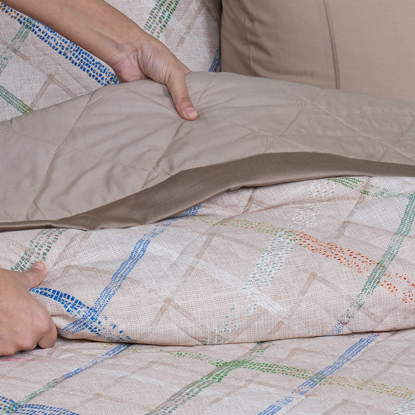 Eclectic Geo Rhombus Quilt/Quilted Bed Cover Beige