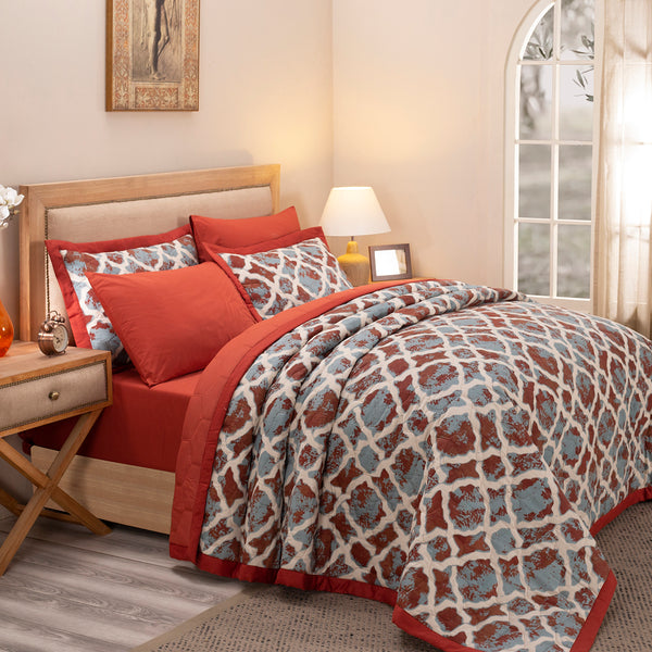 Nouveau Tradition Form Replay Light Weight Extreme Winter Quilt Fiery Red